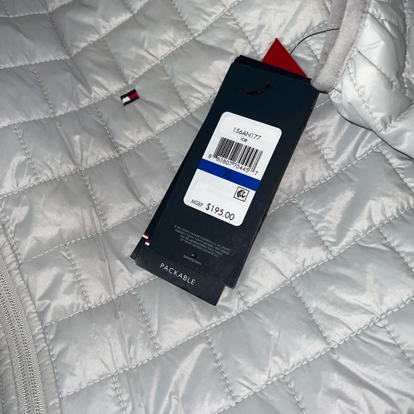 Tommy Hilfiger Men's Packable Down Puffer Hooded Jacket $195.00. - Picture 15 of 16